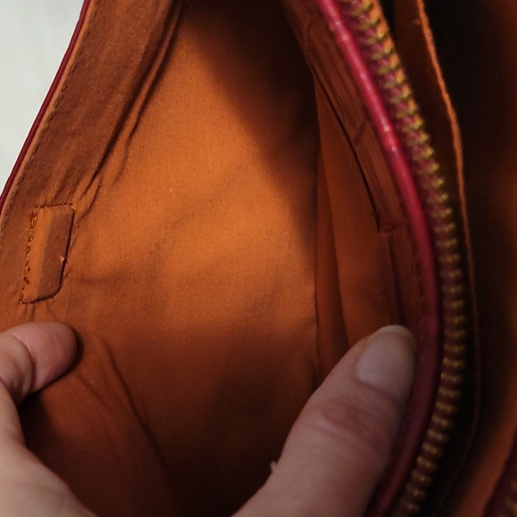 MAXX New York faux Alligator Purse - Picture 6 of 12